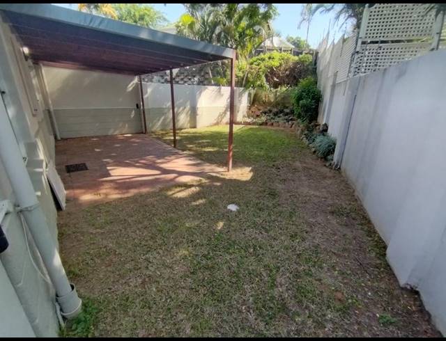 2 BEDROOM TOWNHOUSE FOR SALE IN UMHLANGA CENTRAL